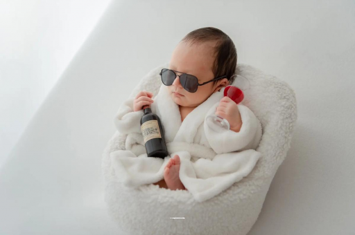 防城港宝宝眼袋发青怎么回事